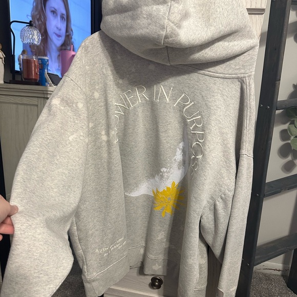 Gray Hoodie with Floral Design - Picture 4 of 5